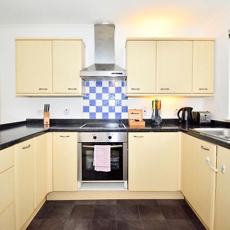 Apartment Wharf - Meridian Place Barking  Extérieur photo