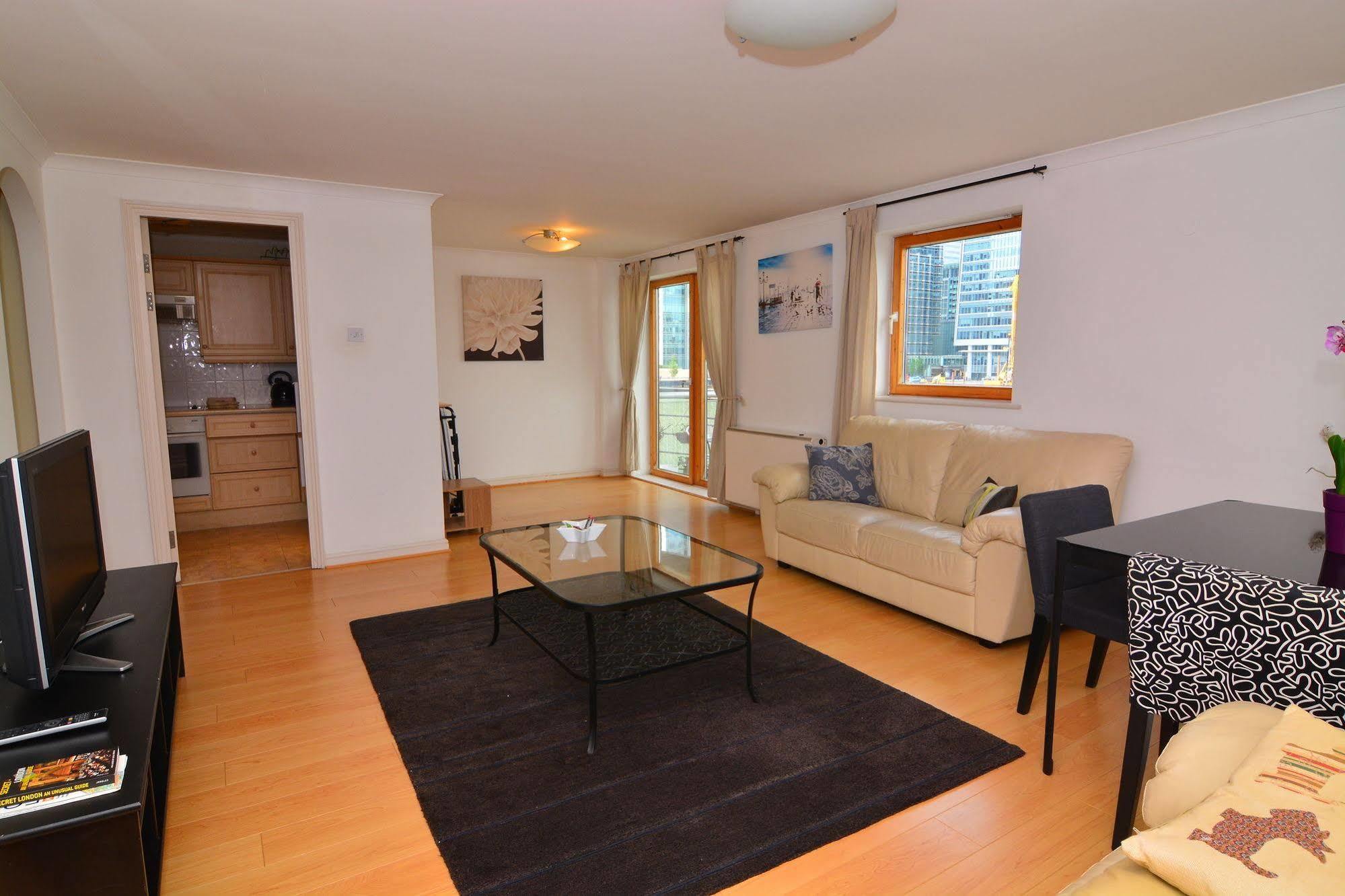 Apartment Wharf - Meridian Place Barking  Extérieur photo