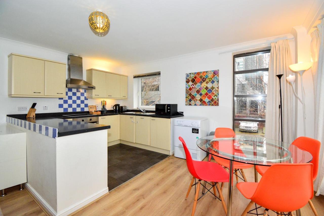 Apartment Wharf - Meridian Place Barking  Extérieur photo