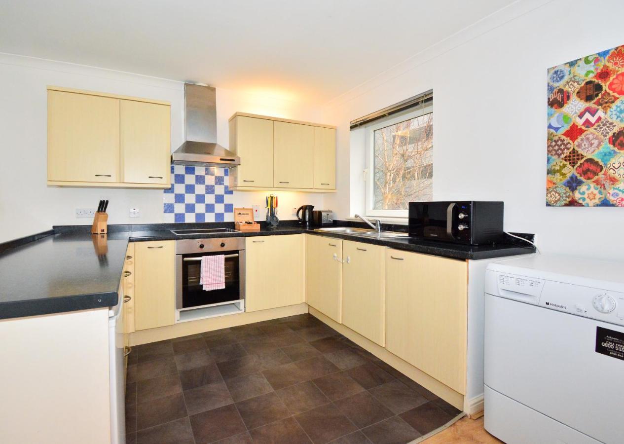 Apartment Wharf - Meridian Place Barking  Extérieur photo